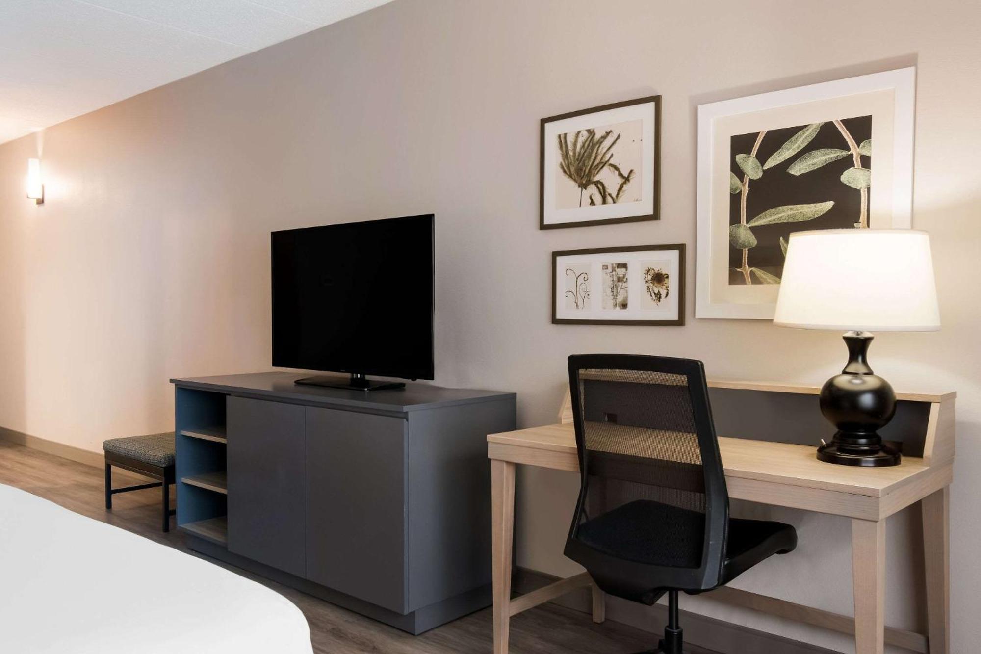 Country & By Radisson, Northeast - Hershey 3*