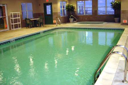 Country & By Radisson, Northeast - Hershey Inn